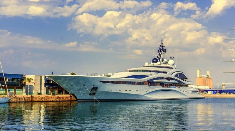 Luxusné jachty, ktoré stoja milióny dolárov. Máte na nich?