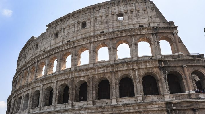 Rímske Koloseum: Symbol Ríma